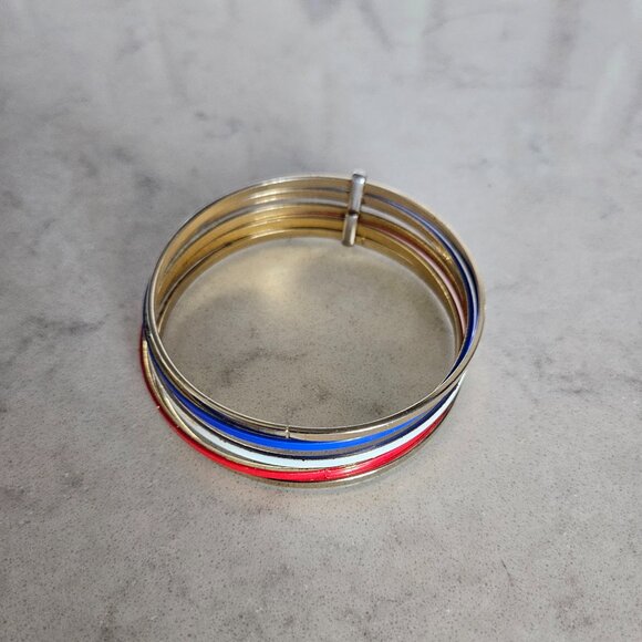 SET OF RED, WHITE, BLU & GOLD BANGLE BRACELETS & CROWN TRIFARI RED BEAD EARRINGS - Picture 14 of 15